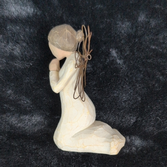 Willow Tree Angel of Prayer Figurine - Picture 2 of 6